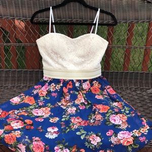 Girls dress